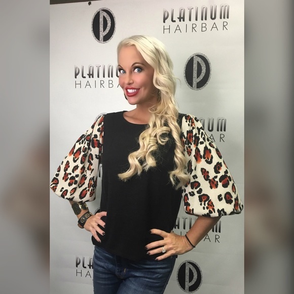 ❤️LAST 1! Hi Lo Contrast Animal Print Top! - Picture 3 of 4